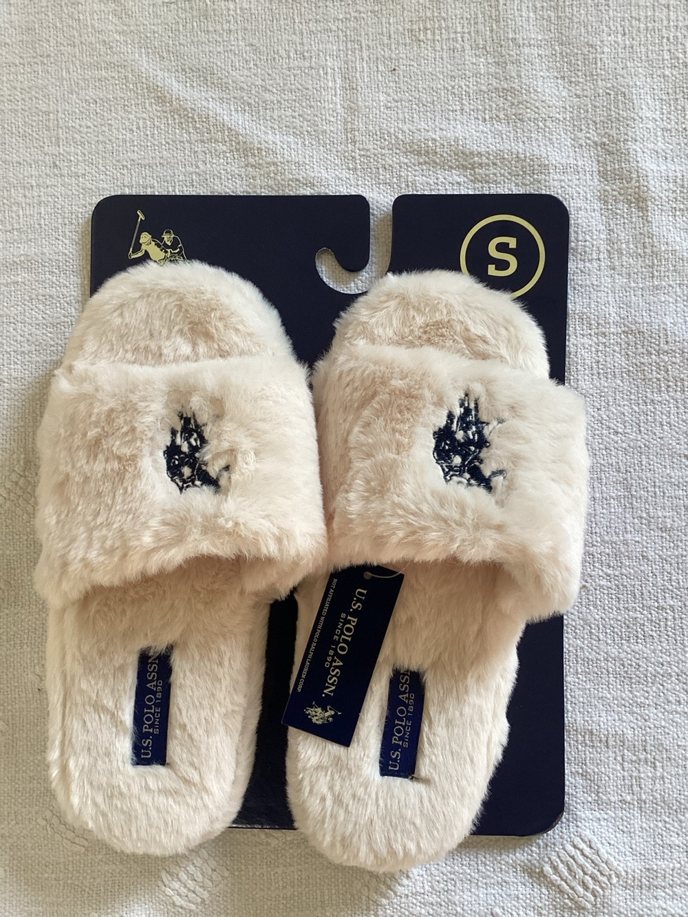 NWT-U.S. POLO ASSN SLIPPERS SZ SMALL 6/7